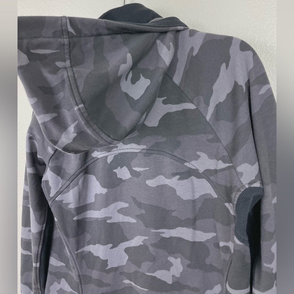 Athleta Women's Large Black Camo Triumph Printed Hoodie Jacket Full Zip Jacket - Picture 15 of 16